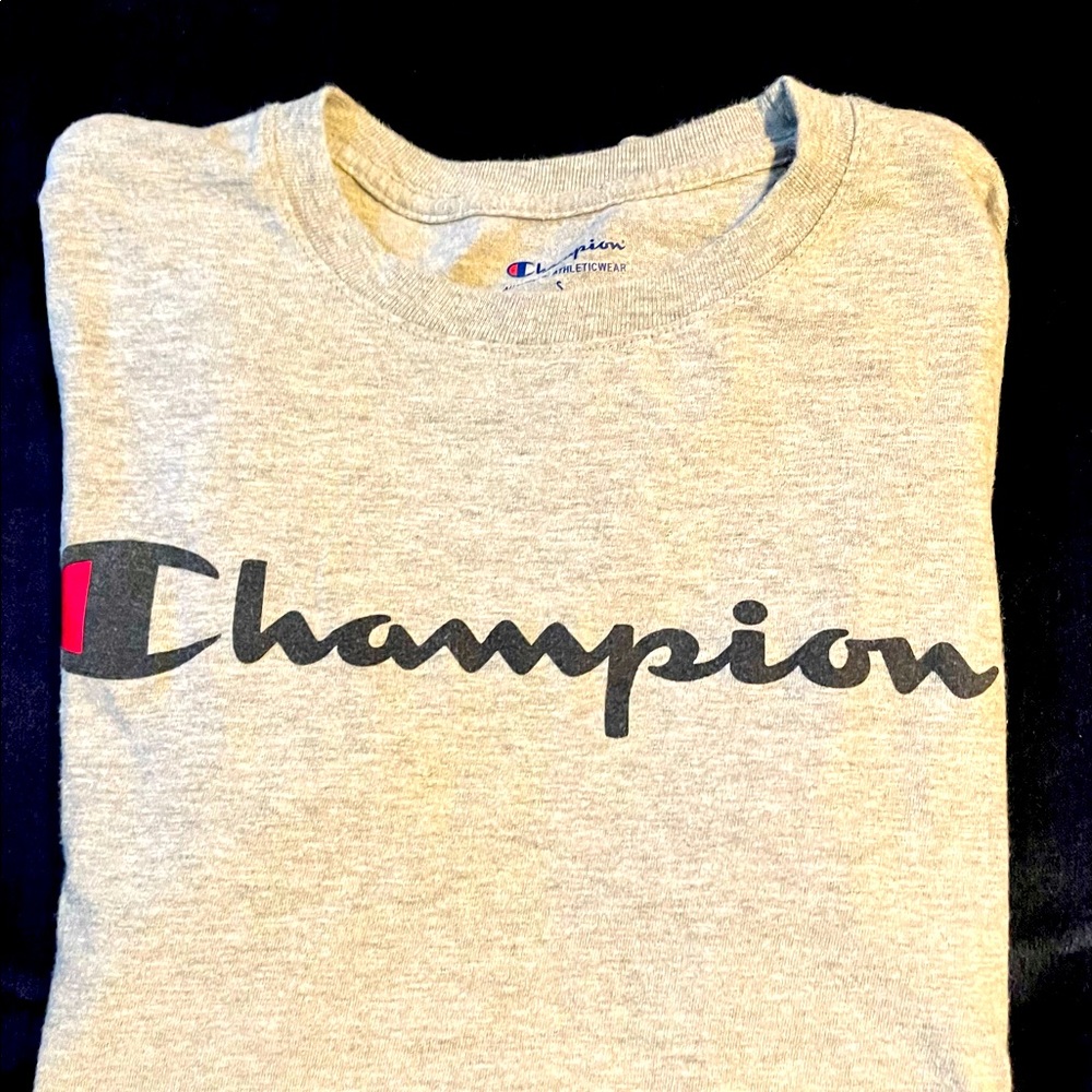 Champion Longsleeve Tee